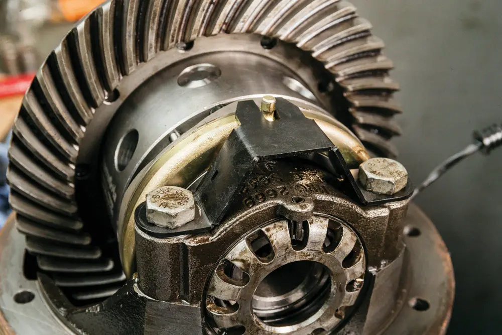 Final Torque and Assembly